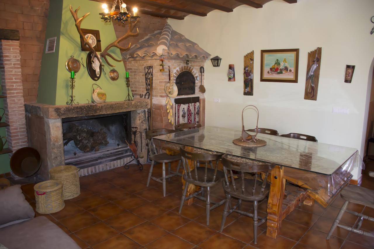 El Retiro De Cervantes Оса де Монтиел Екстериор снимка